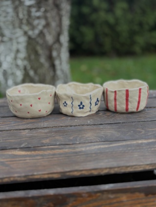 Zestaw 3 miseczek ceramicznych ręcznie malowanych